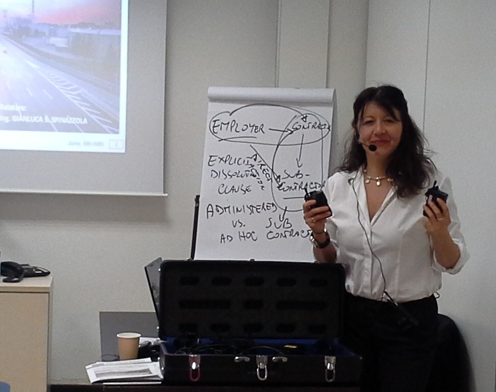 interprete in simultanea durante trainng con impianto bidule